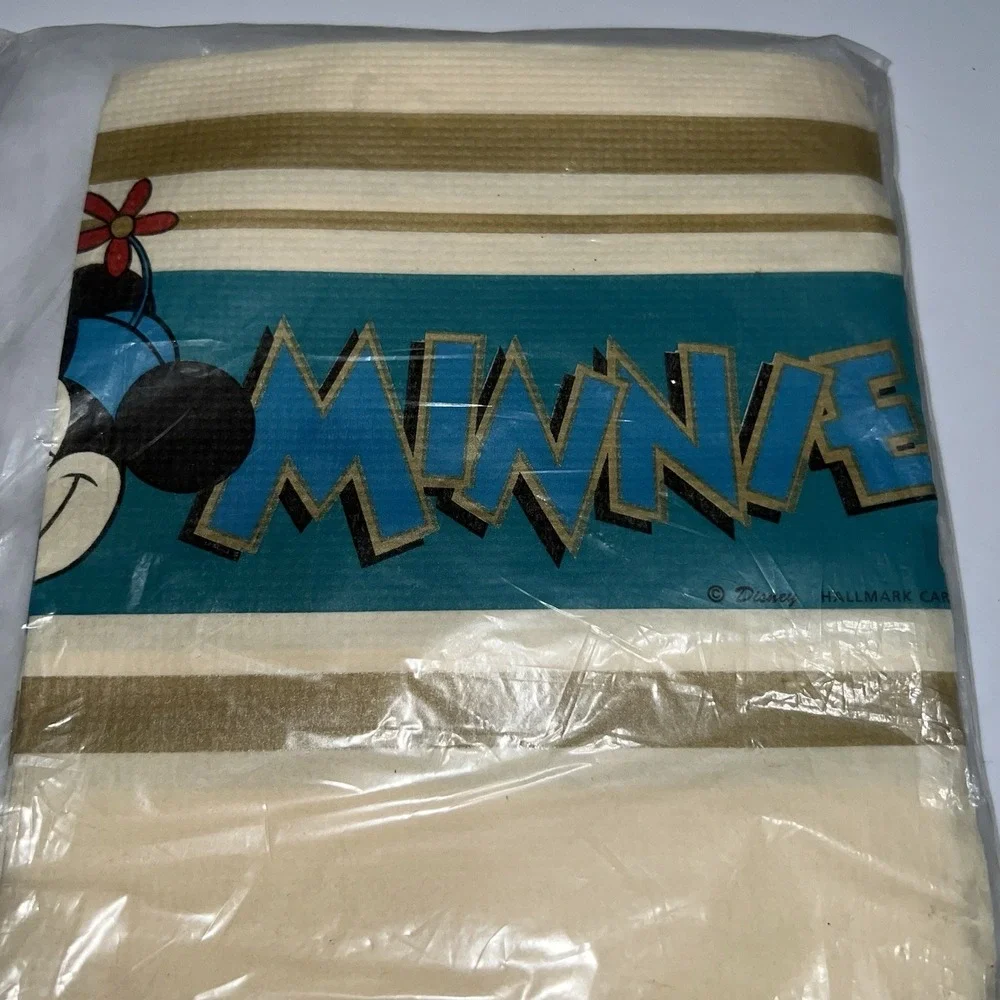 NEW Vintage Mickey & Co Disney Table Cover Paper Mickey Minnie Tablecloth Paper‎